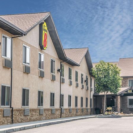 Super 8 By Wyndham Redding Hotel Exterior foto