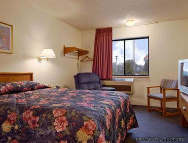Super 8 By Wyndham Redding Hotel Cameră foto